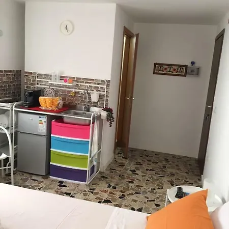 Casa Adige بيت ضيافة *